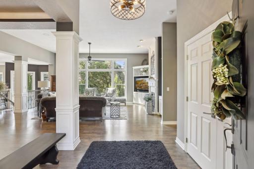 3832 Fairway Terrace, Woodbury, MN 55125