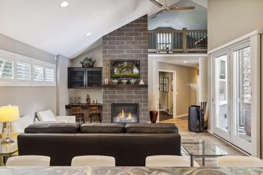 3832 Fairway Terrace, Woodbury, MN 55125