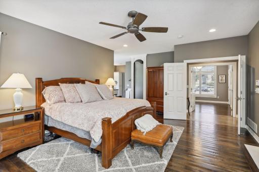 3832 Fairway Terrace, Woodbury, MN 55125
