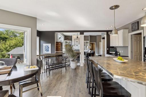 3832 Fairway Terrace, Woodbury, MN 55125
