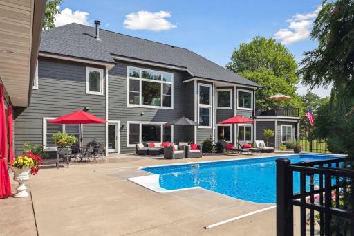 3832 Fairway Terrace, Woodbury, MN 55125