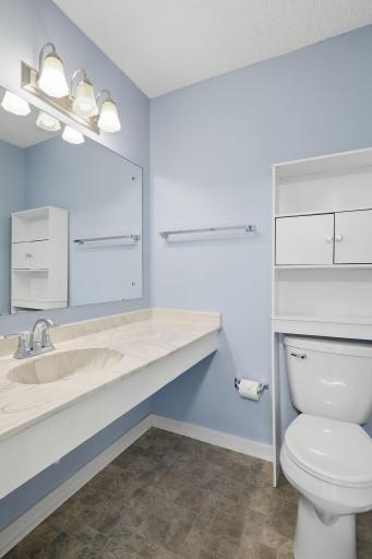 1768 Meadowlark Court, 31768, Eagan, MN 55122