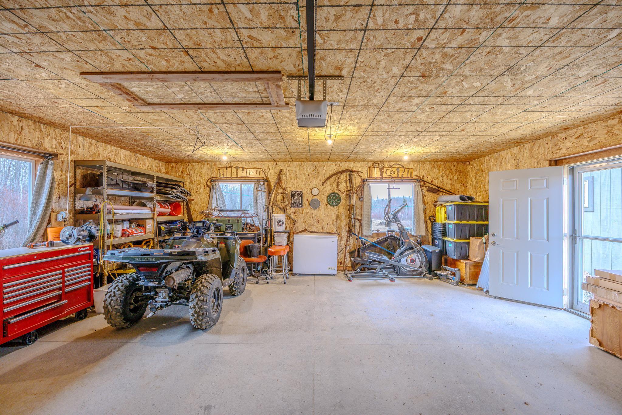 detached garage