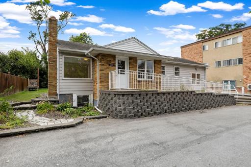 3821 W Broadway Avenue, Minneapolis, MN 55422