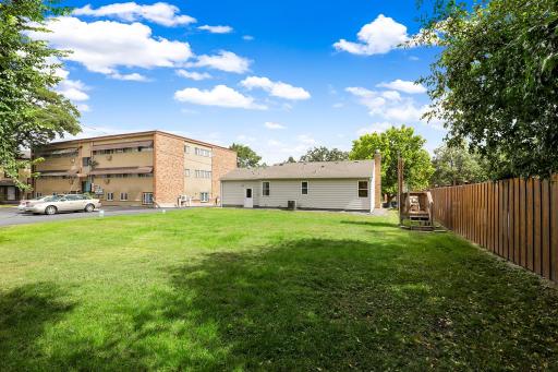3821 W Broadway Avenue, Minneapolis, MN 55422
