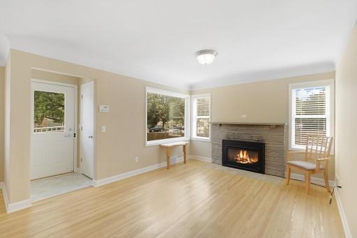 3821 W Broadway Avenue, Minneapolis, MN 55422