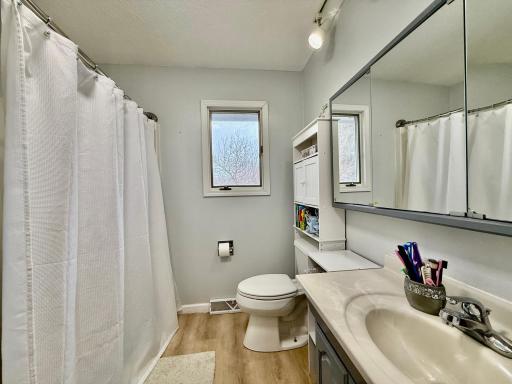 243 Edgeview Drive, Rollingstone, MN 55969
