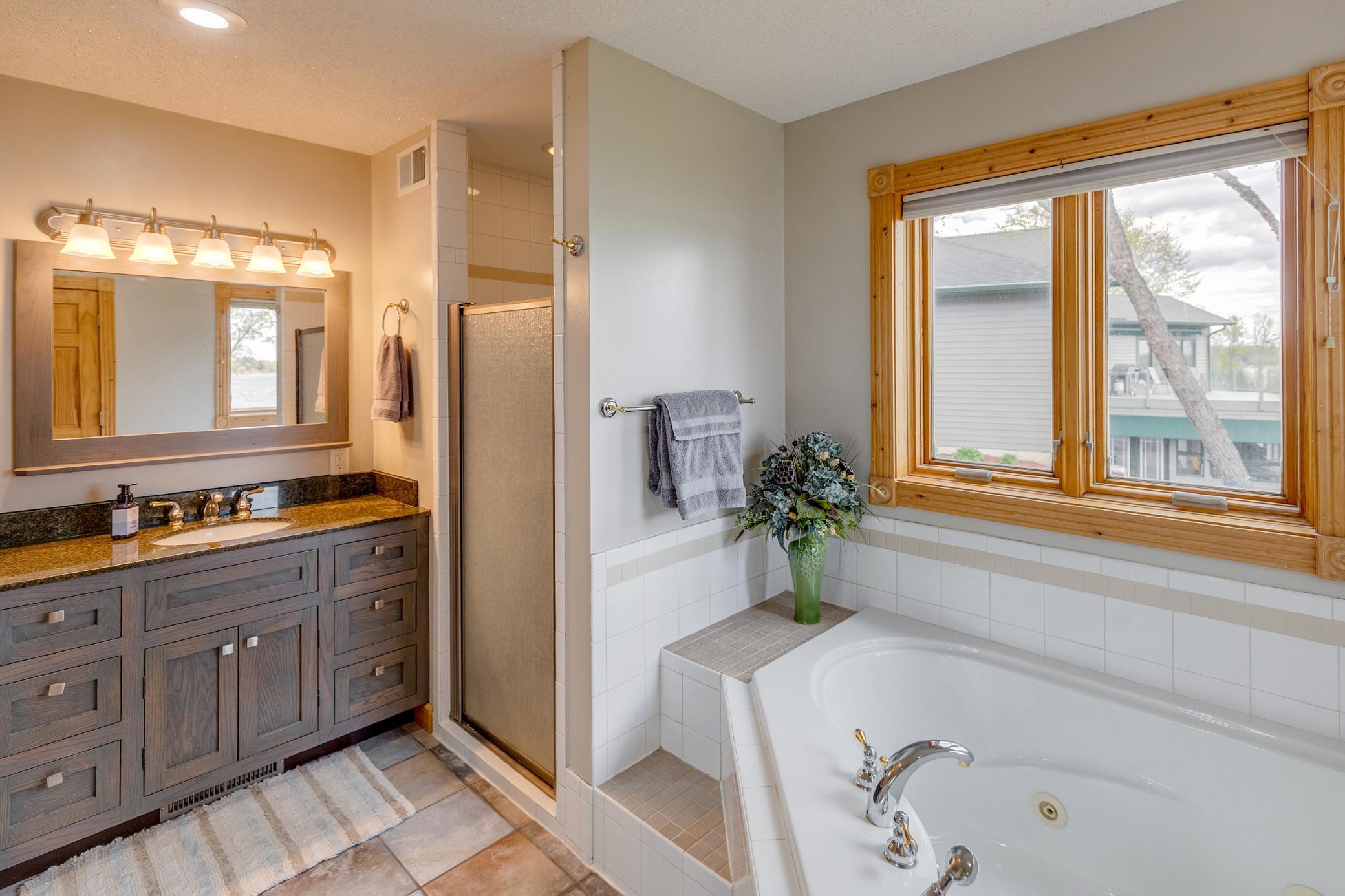 Ensuite bath