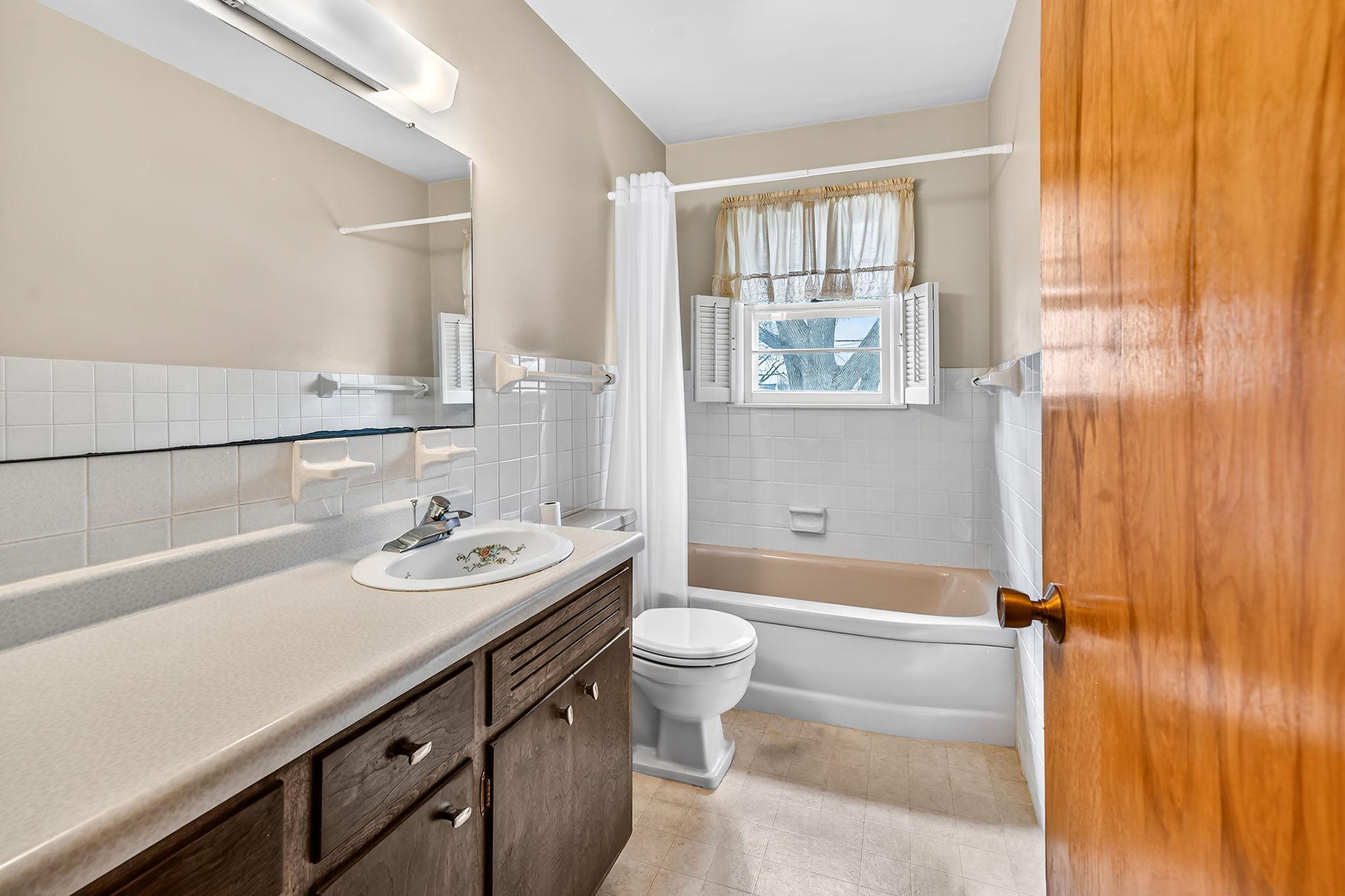 1103 12th Ave 15.jpg