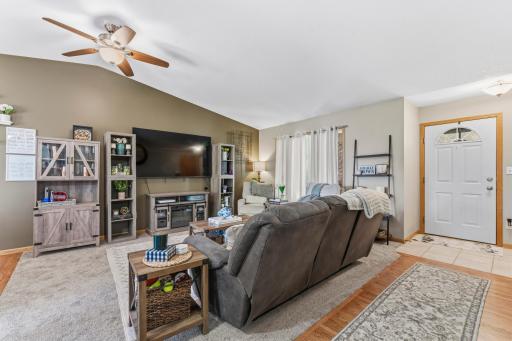 4445 Manor Drive NW, Rochester, MN 55901