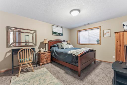 4445 Manor Drive NW, Rochester, MN 55901