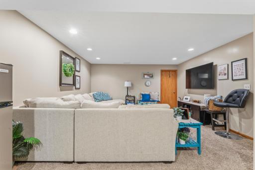 4445 Manor Drive NW, Rochester, MN 55901