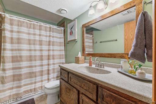 4445 Manor Drive NW, Rochester, MN 55901
