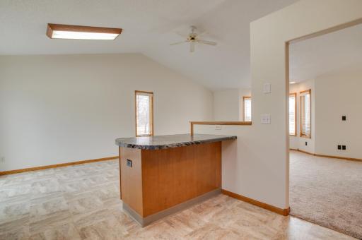 560 41st Avenue S, Moorhead, MN 56560
