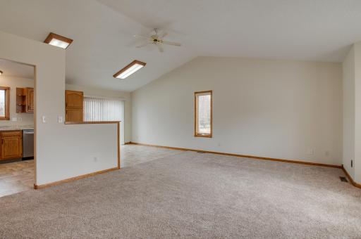 560 41st Avenue S, Moorhead, MN 56560