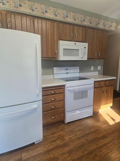 614 11th Street N, Mountain Lake, MN 56159