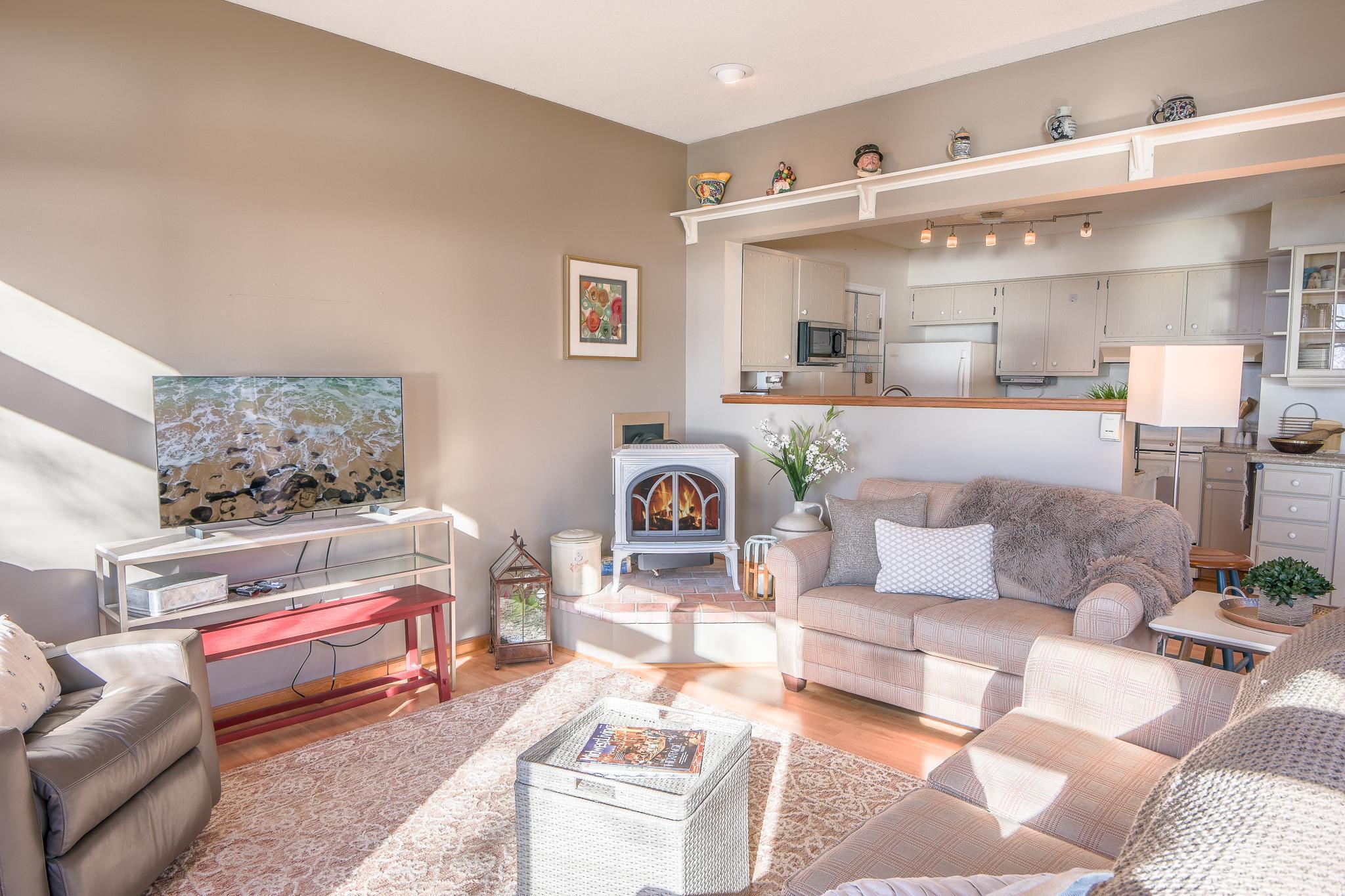 6705 Riverview Loop-38.jpg