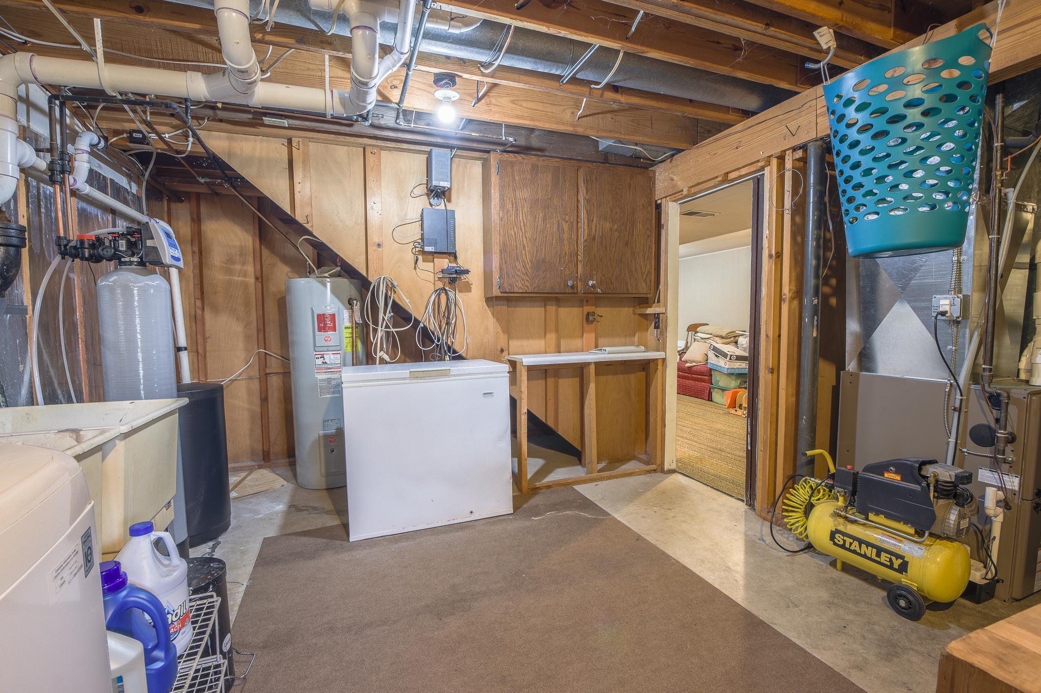 6705 Riverview Loop-20.jpg