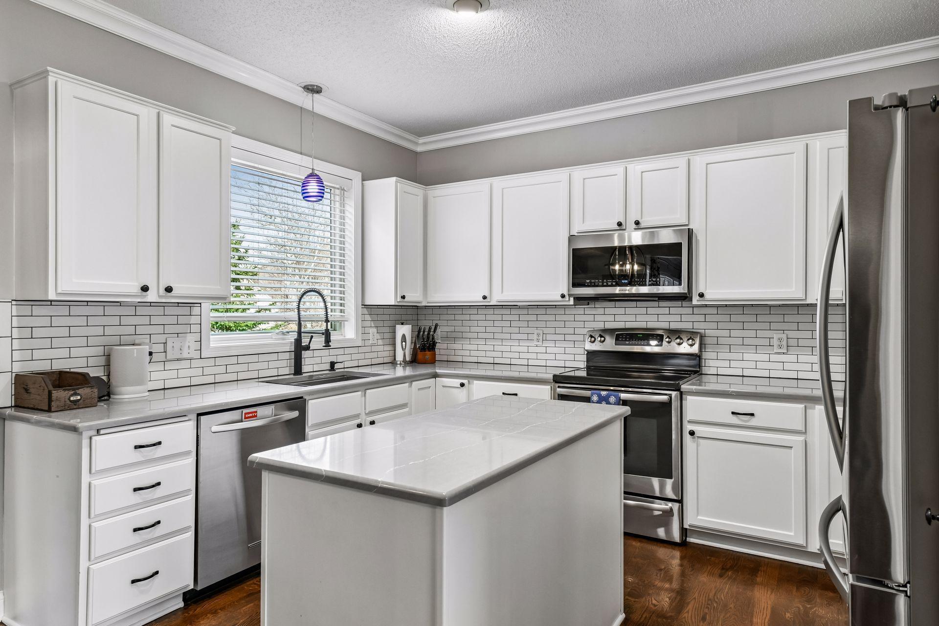 1944 Creekview Court - Spacecrafting - 0017.jpg