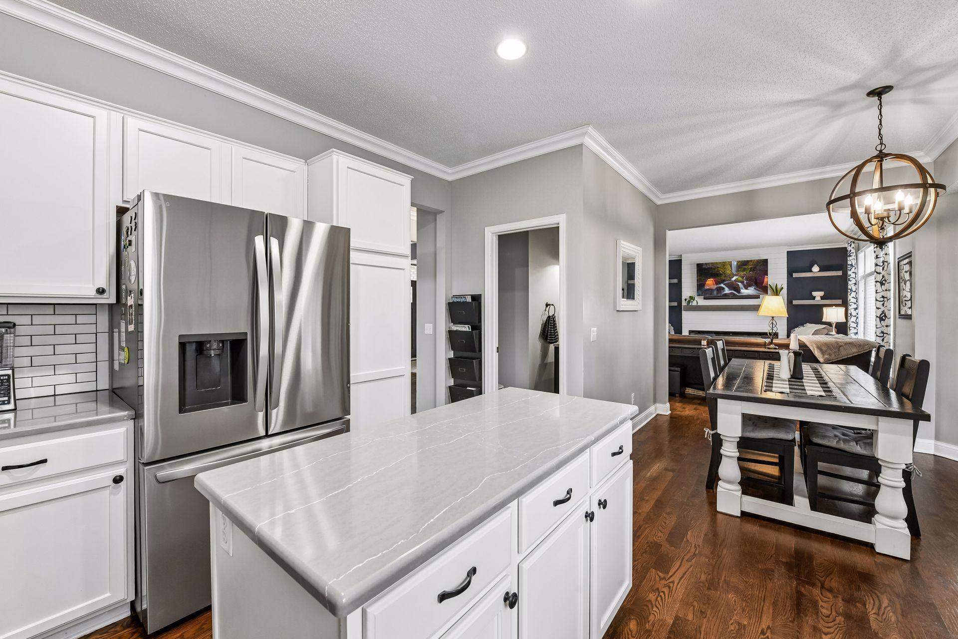 1944 Creekview Court - Spacecrafting - 0019.jpg