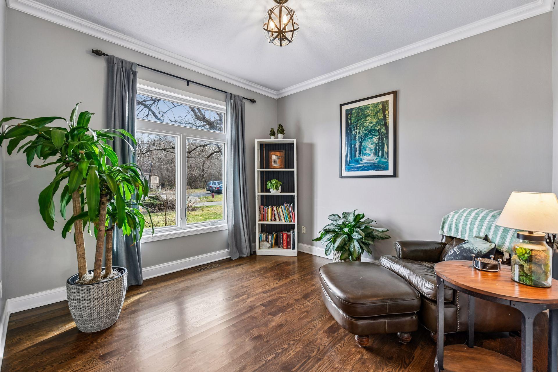 1944 Creekview Court - Spacecrafting - 0005.jpg