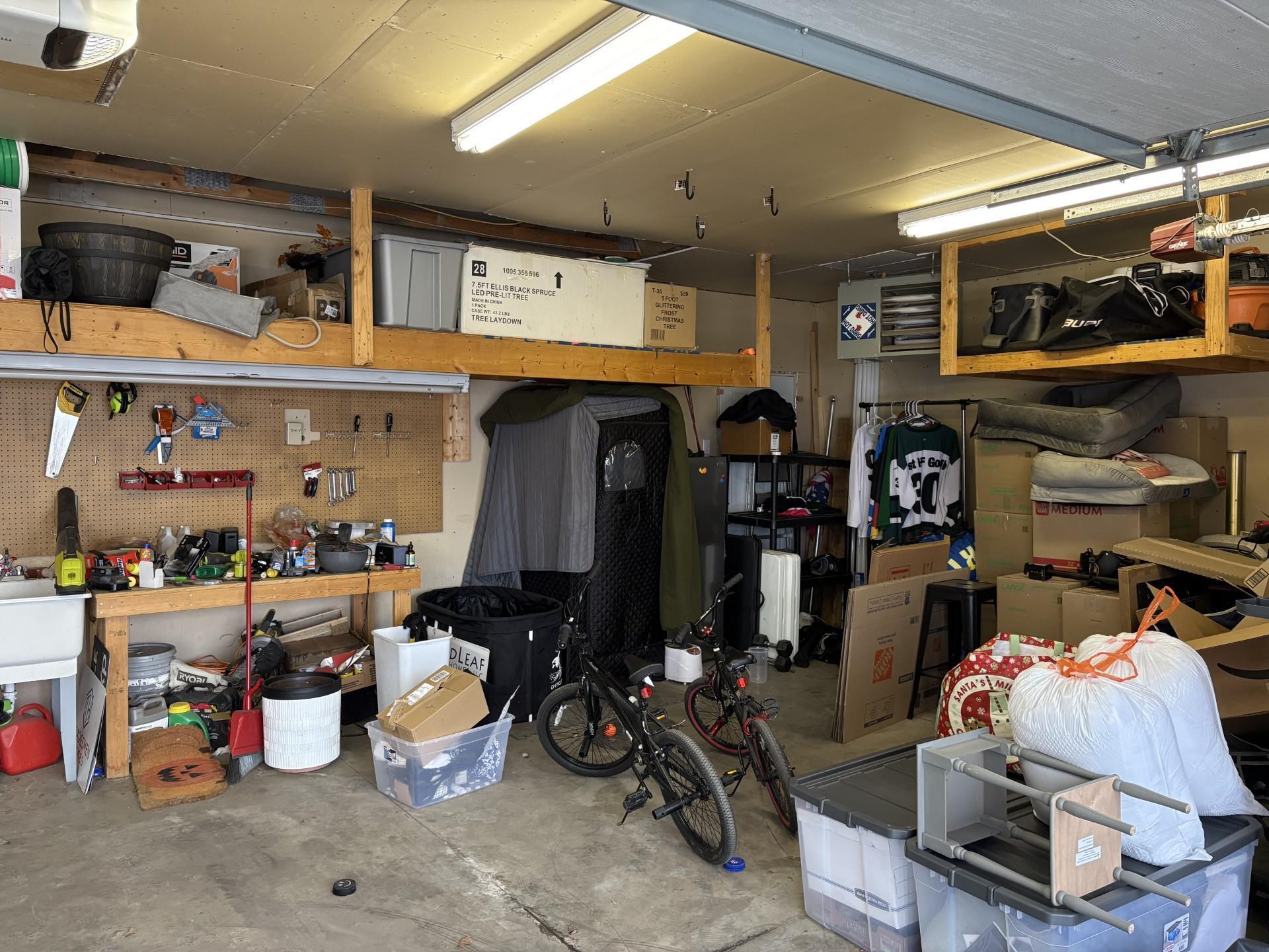 Garage.jpg