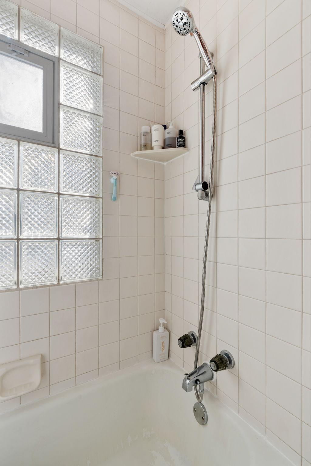 40-web-or-mls-6115 Upton Ave S-40.jpg