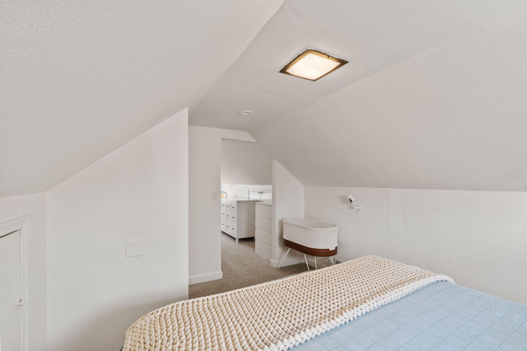 47-web-or-mls-6115 Upton Ave S-47.jpg