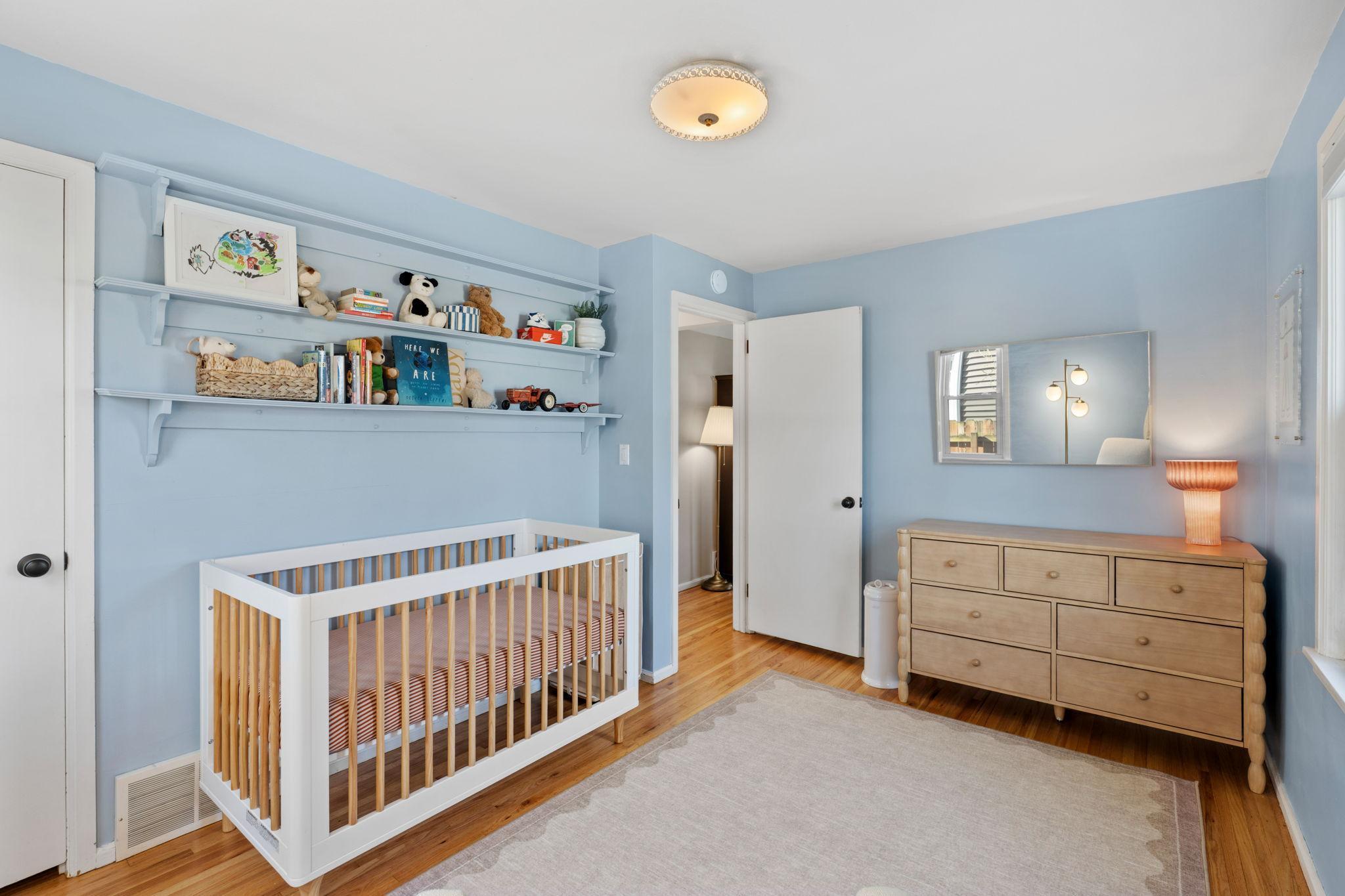 37-web-or-mls-6115 Upton Ave S-37.jpg