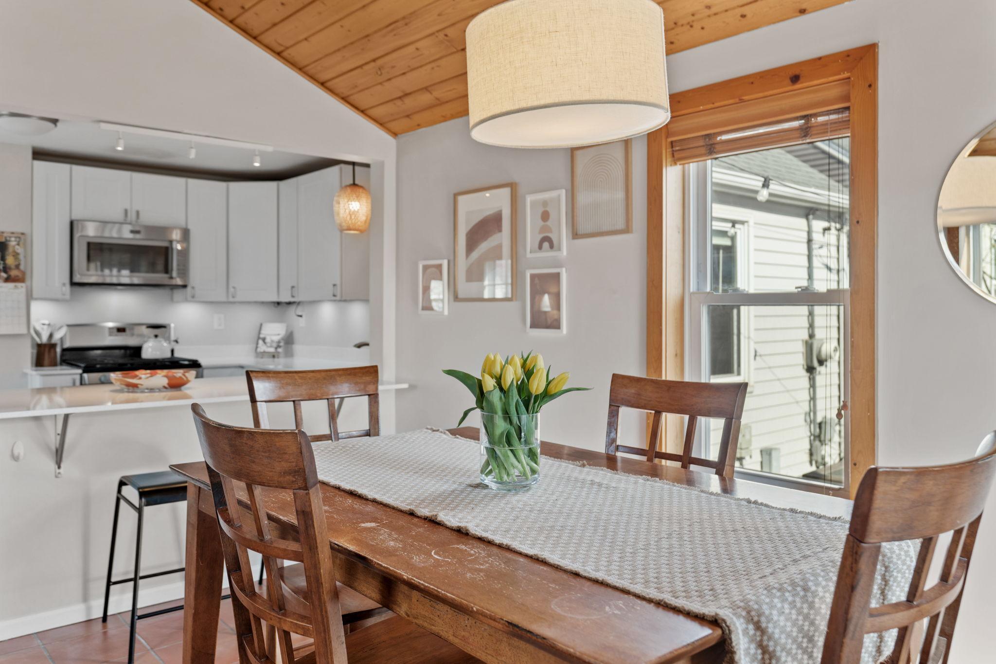 31-web-or-mls-6115 Upton Ave S-31.jpg