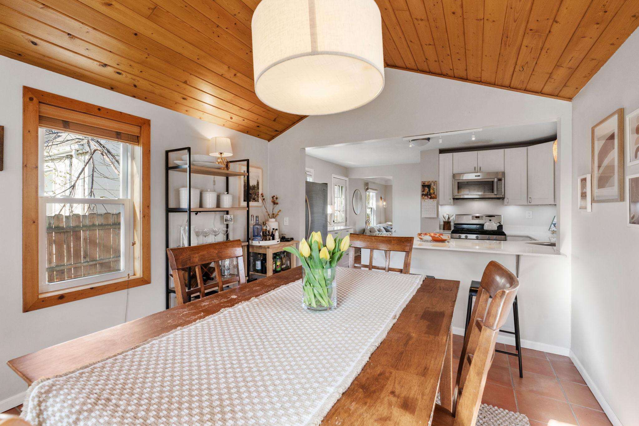 29-web-or-mls-6115 Upton Ave S-29.jpg