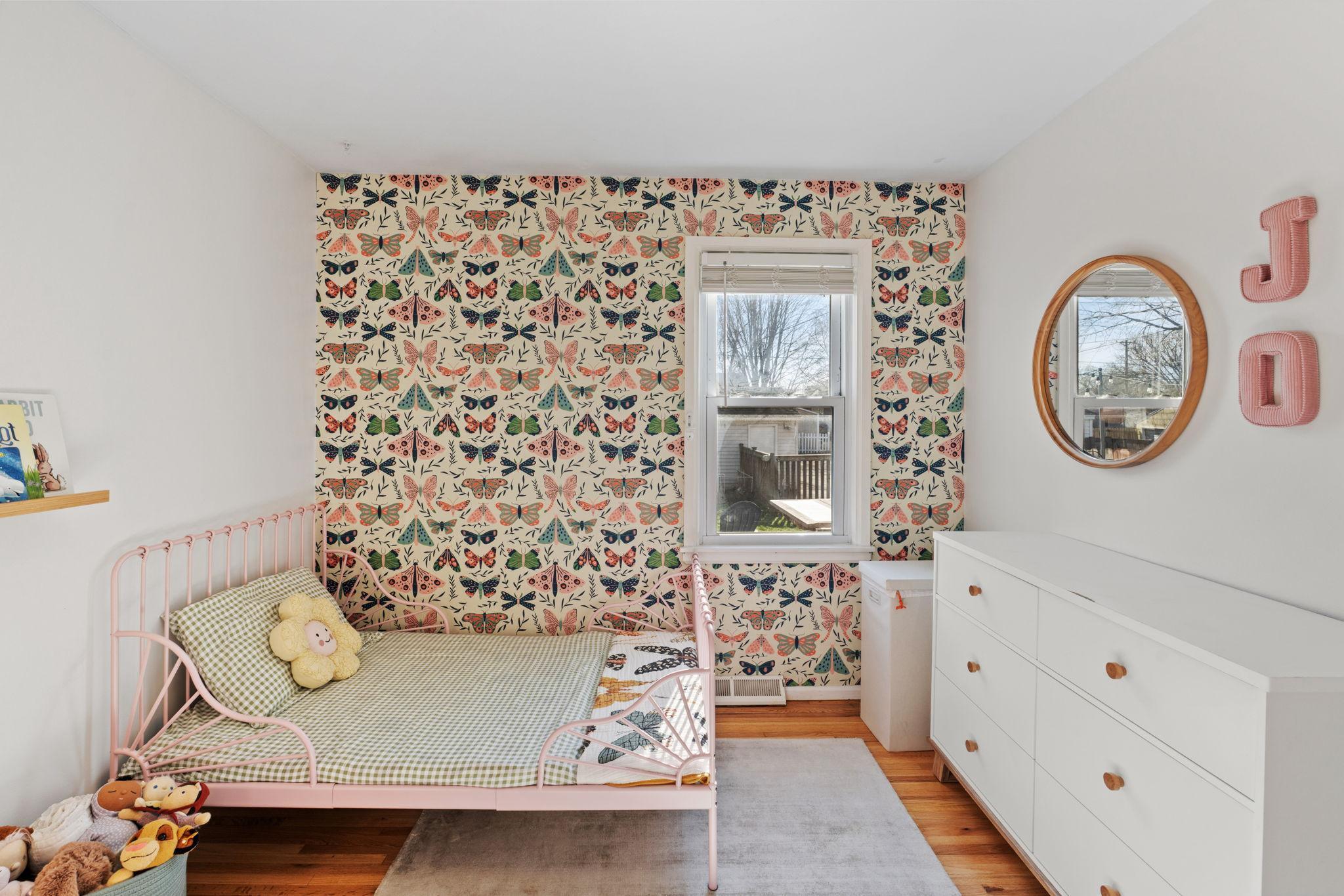 33-web-or-mls-6115 Upton Ave S-33.jpg