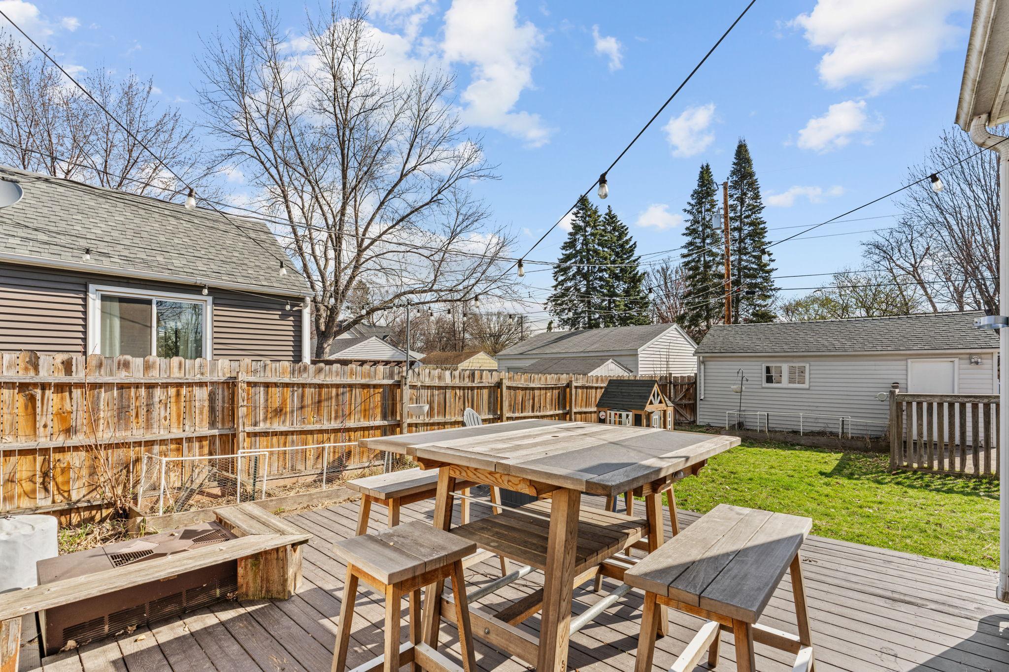 14-web-or-mls-6115 Upton Ave S-14.jpg