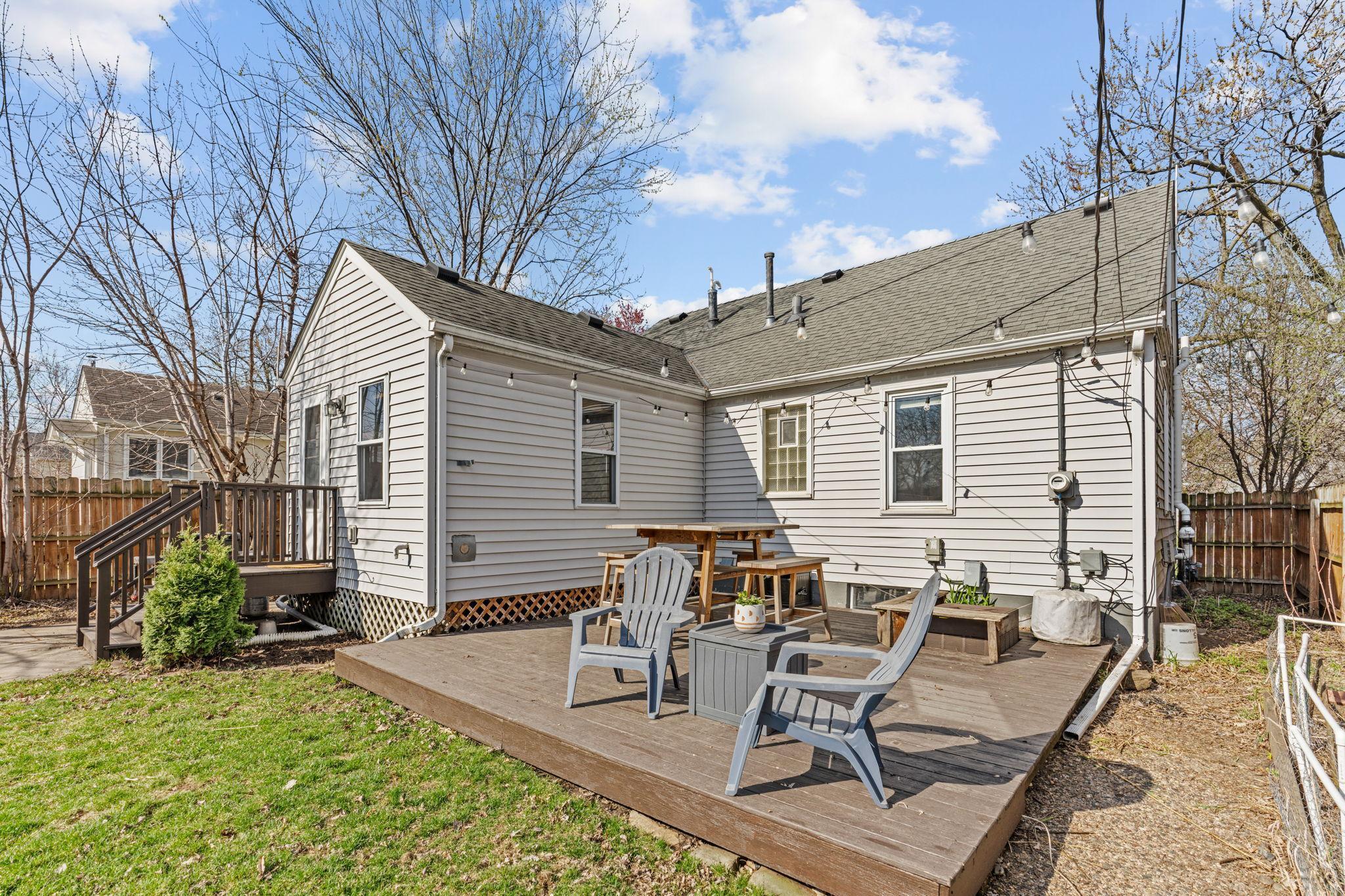 12-web-or-mls-6115 Upton Ave S-12.jpg