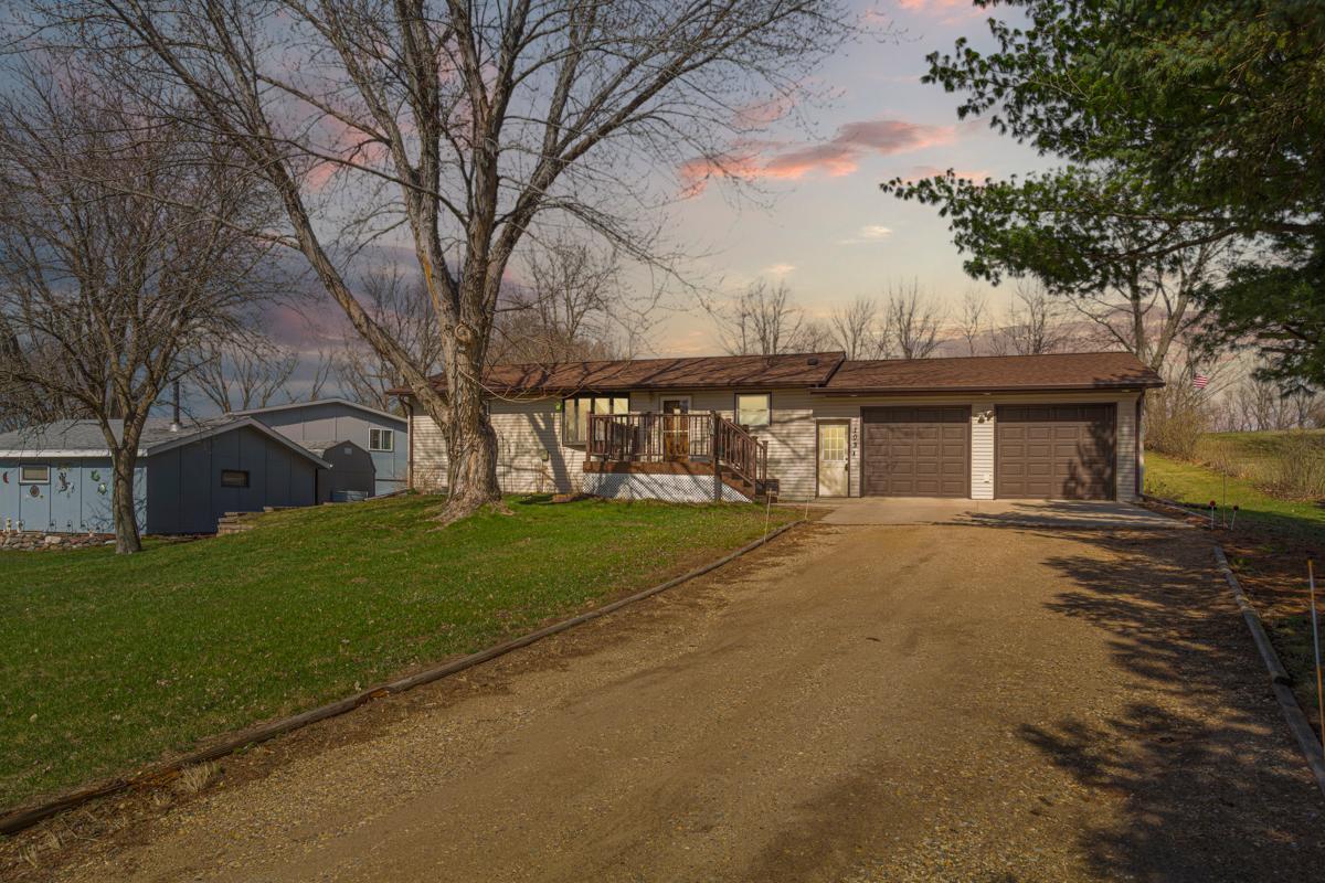 Welcome to 103 N River St