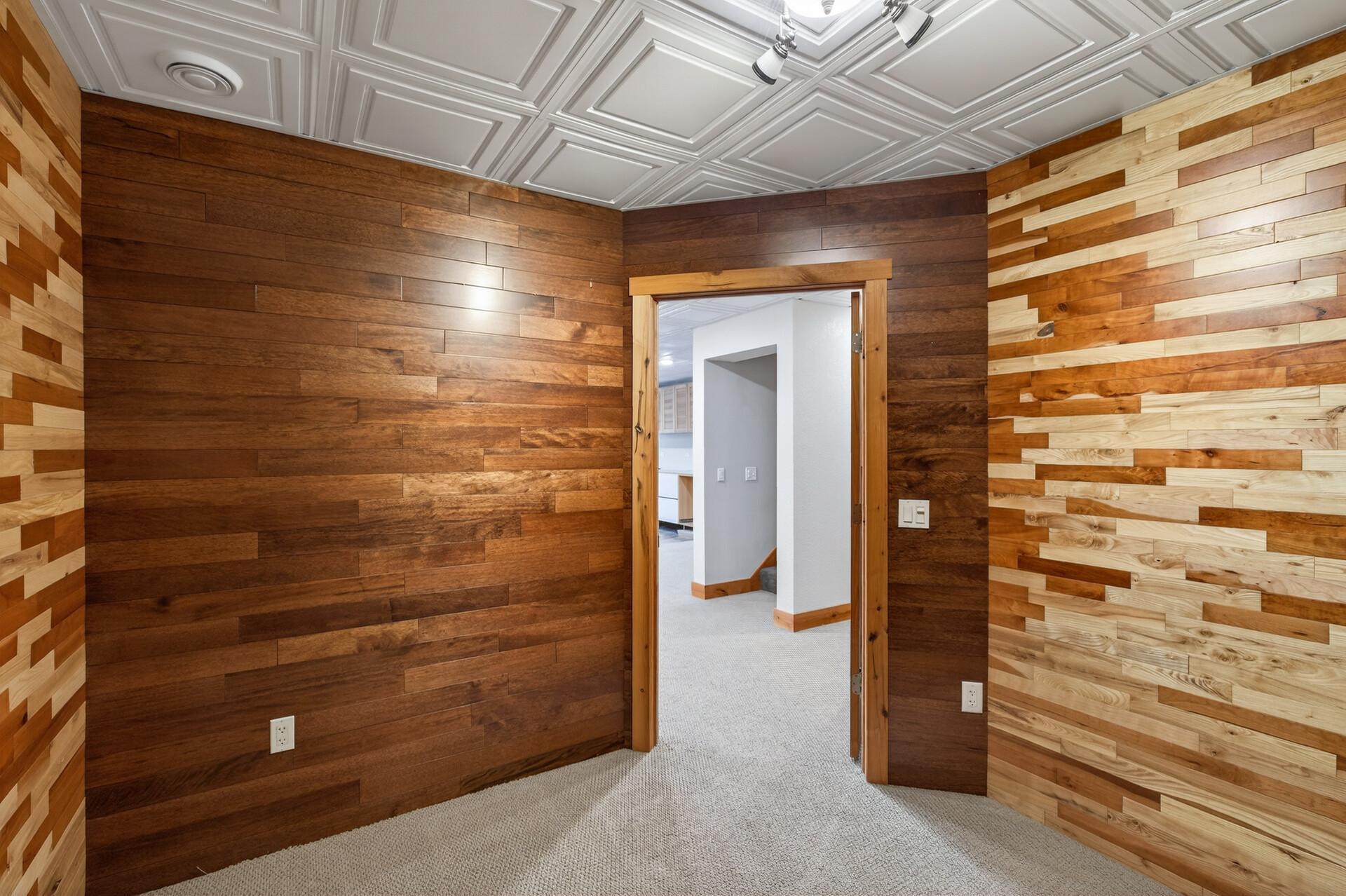 Lower level office/flex space.