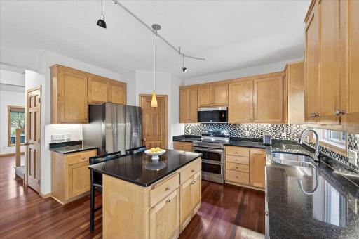 9333 Glacier Road, Saint Bonifacius, MN 55375