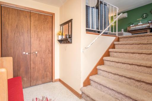 1807 N Mckay Avenue NE, Alexandria, MN 56308
