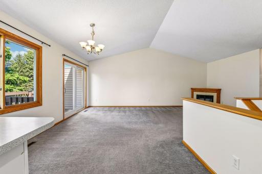 917 Countryside Road, Waconia, MN 55387