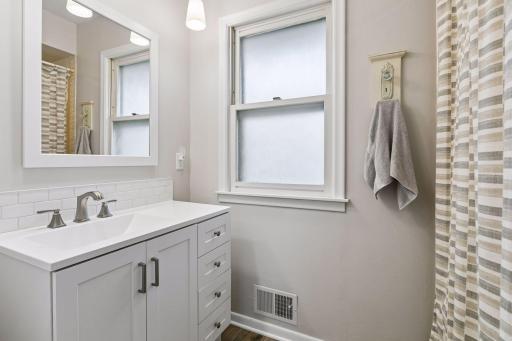 1938 Longview Drive, Saint Paul, MN 55112