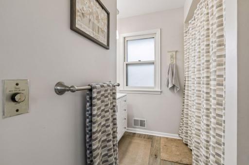 1938 Longview Drive, Saint Paul, MN 55112