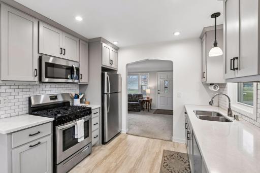 1938 Longview Drive, Saint Paul, MN 55112