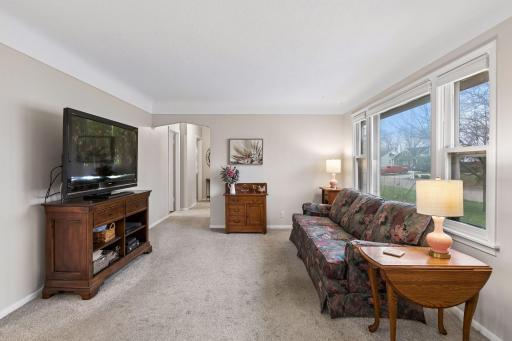 1938 Longview Drive, Saint Paul, MN 55112