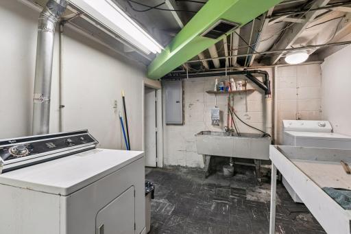 1938 Longview Drive, Saint Paul, MN 55112