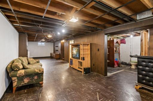 1938 Longview Drive, Saint Paul, MN 55112