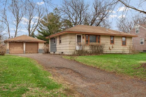 1938 Longview Drive, Saint Paul, MN 55112