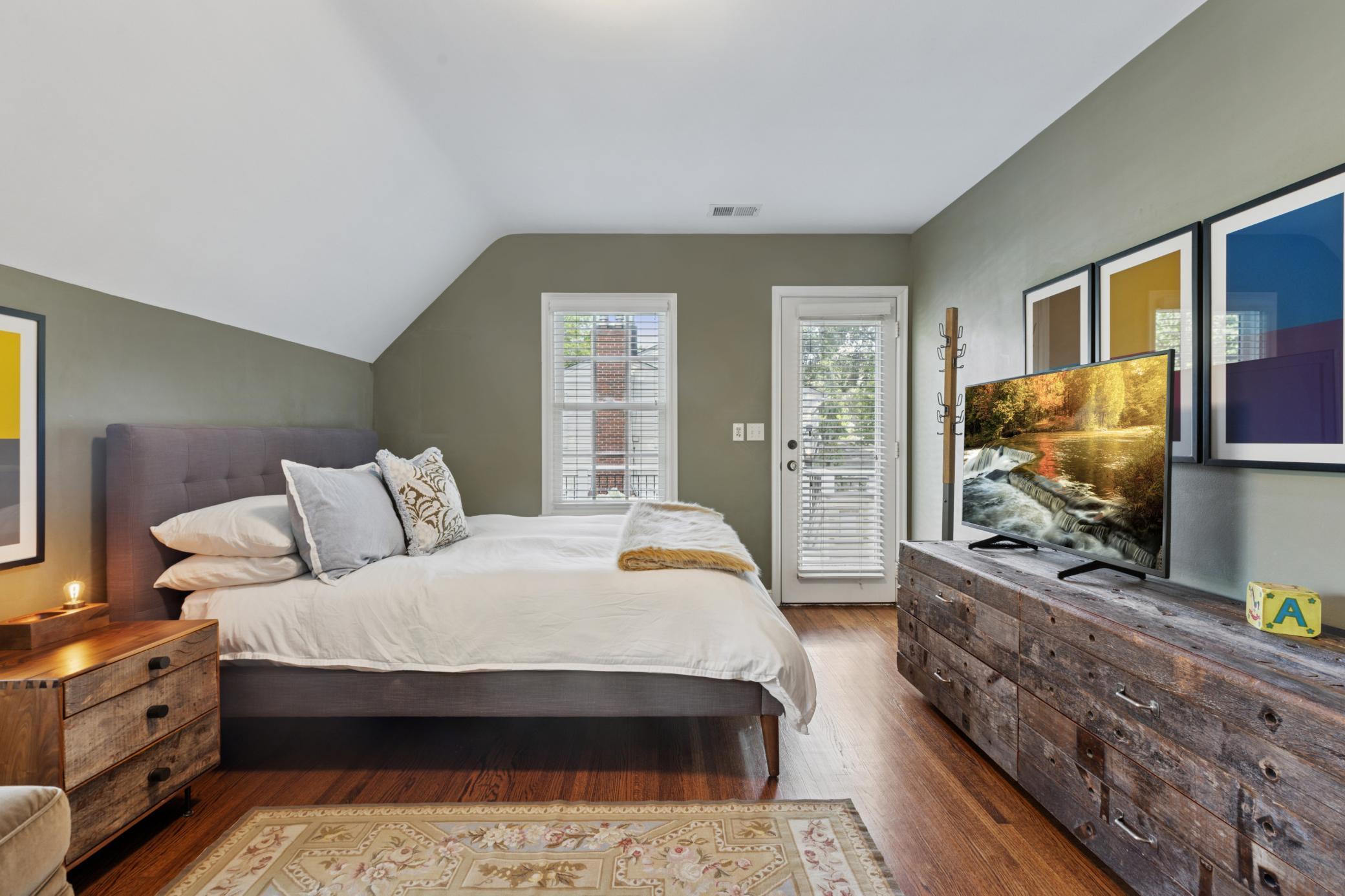 Fourth bedroom with amazing deck overlooking Edina Country Club