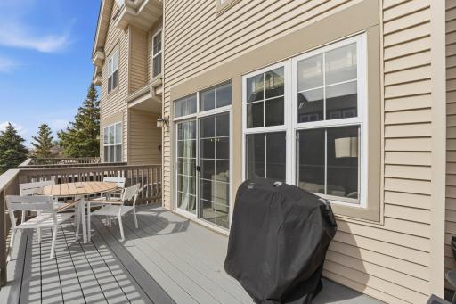 8103 Oakview Drive N, Maple Grove, MN 55369