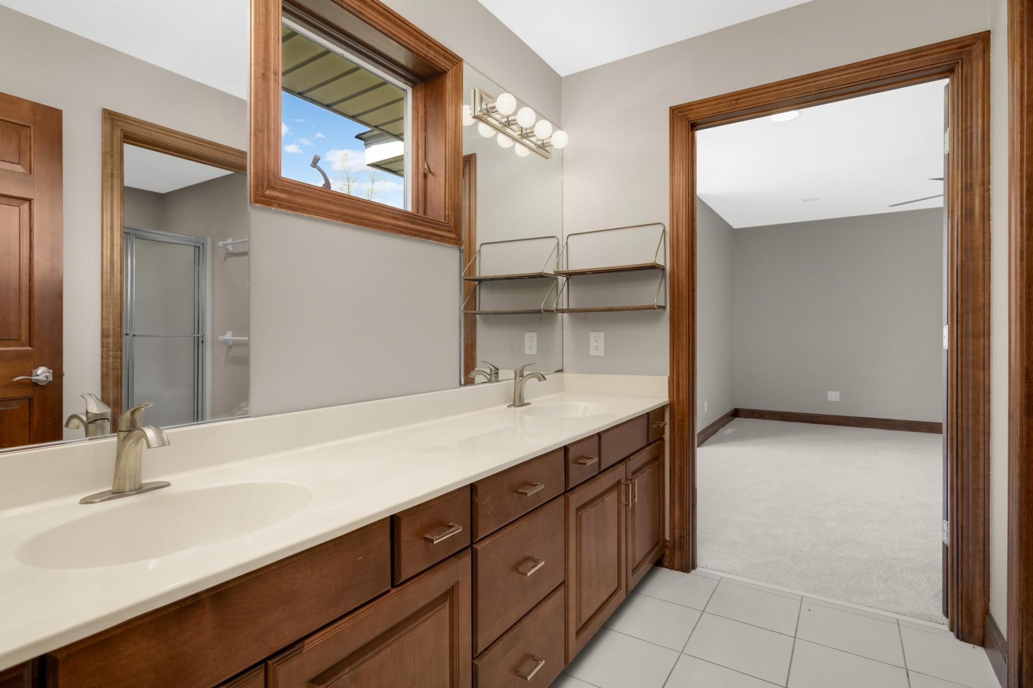 Ensuite baths in every bedroom