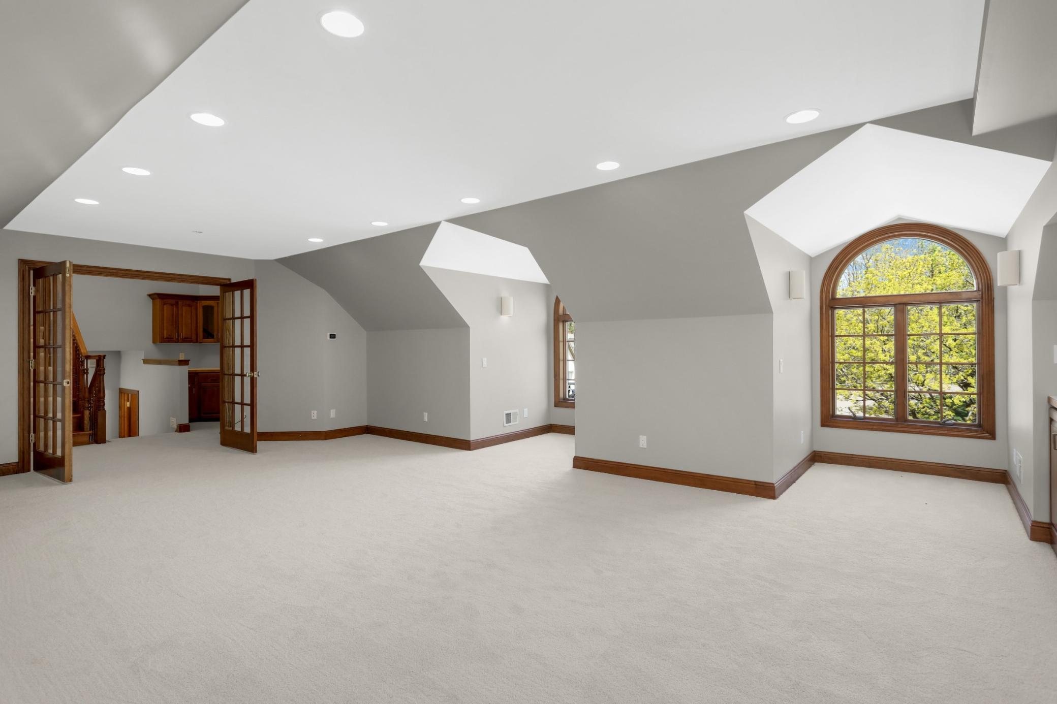 Perfect upper-level retreat